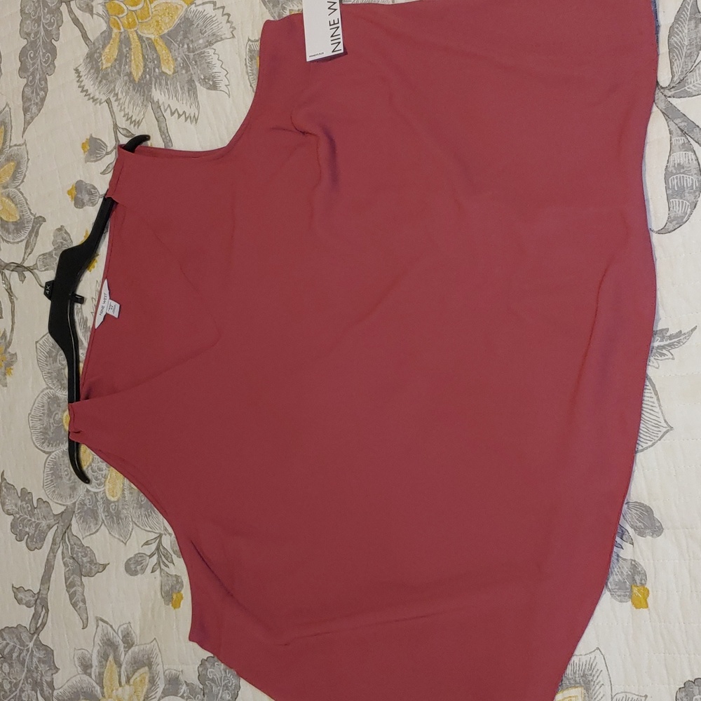 Nine West V-Neck Tank